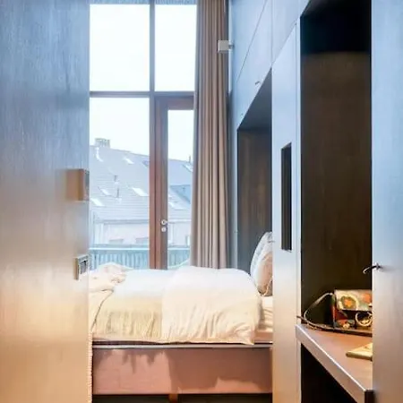 Ideal Terraced Retreat In Ghent's Center Gent