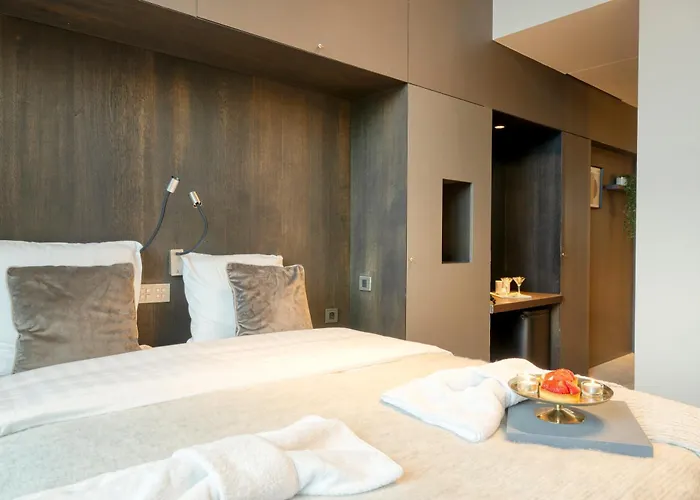 Ideal Terraced Retreat In Ghent's Center * 헨트